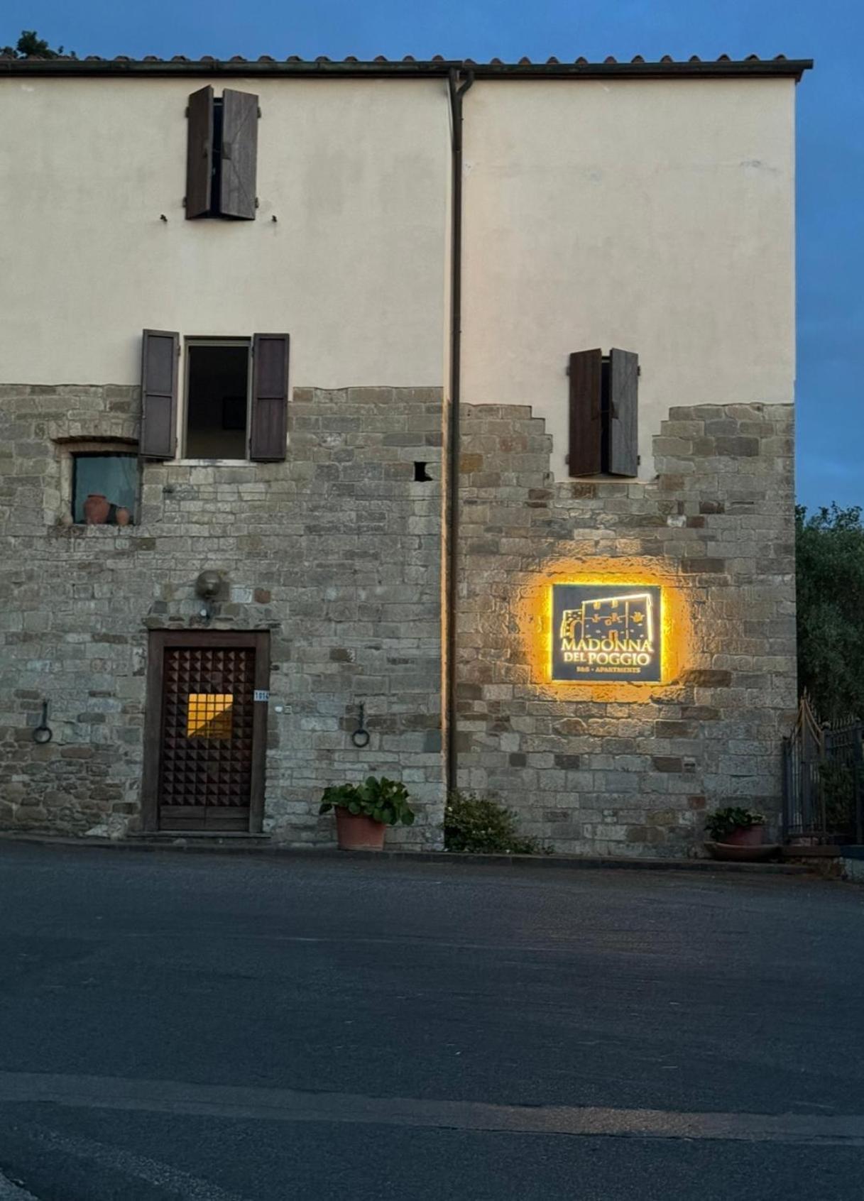 Aparthotel Madonna Del Poggio Cav Scarlino Exterior foto